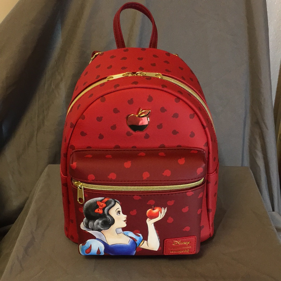 Loungefly - Snow White with apple Mini Backpack